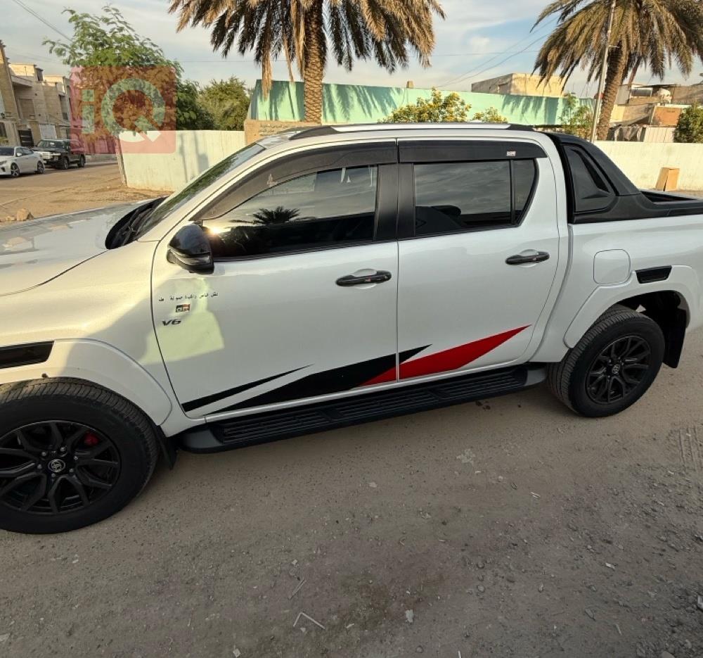 تويوتا هايلوكس